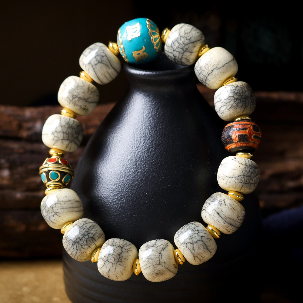 Pulseira de Contas de Osso de  - Women Accessories Nepal avaliação e preço
